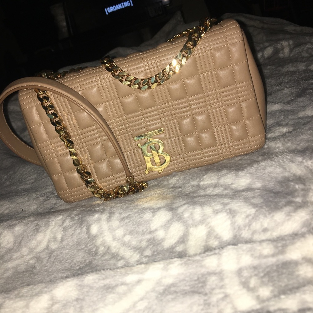 Burberry crossbody bag worn once !! - Picture 6 of 6